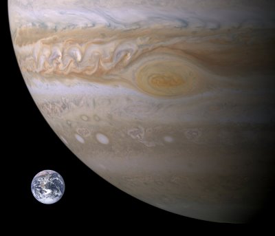 jupiter-earth-spot_comparison